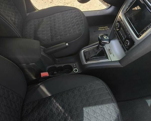 Черный Шкода Октавия, объемом двигателя 1.8 л и пробегом 215 тыс. км за 8700 $, фото 7 на Automoto.ua