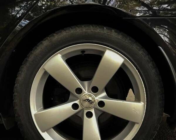 Черный Шкода Октавия, объемом двигателя 1.97 л и пробегом 272 тыс. км за 9999 $, фото 16 на Automoto.ua