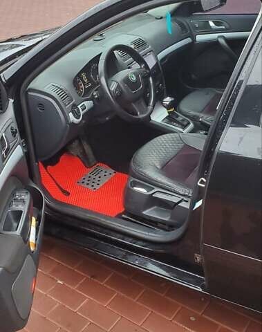Чорний Шкода Октавія, об'ємом двигуна 1.6 л та пробігом 292 тис. км за 8800 $, фото 8 на Automoto.ua