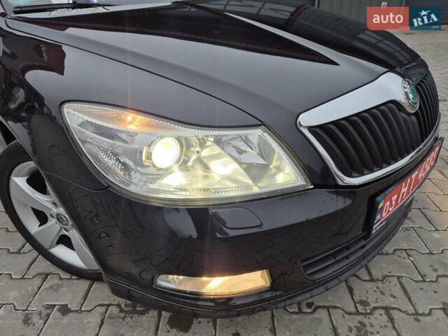 Чорний Шкода Октавія, об'ємом двигуна 1.8 л та пробігом 212 тис. км за 8300 $, фото 10 на Automoto.ua