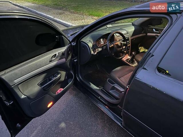 Черный Шкода Октавия, объемом двигателя 1.8 л и пробегом 232 тыс. км за 9900 $, фото 27 на Automoto.ua