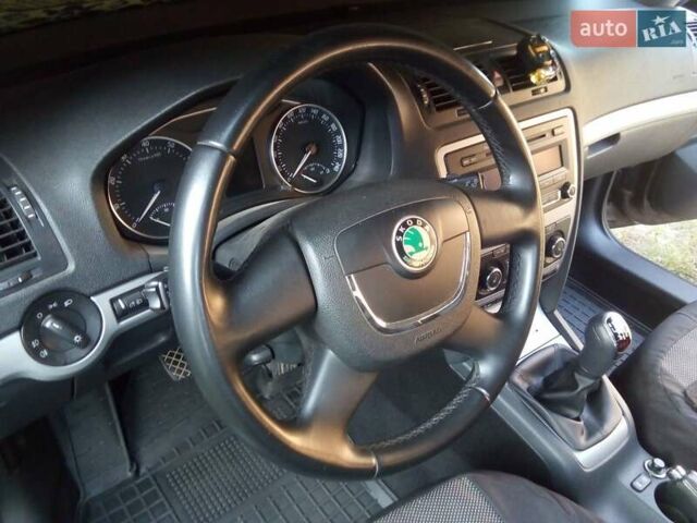 Чорний Шкода Октавія, об'ємом двигуна 1.8 л та пробігом 259 тис. км за 6900 $, фото 21 на Automoto.ua
