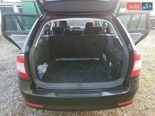 Чорний Шкода Октавія, об'ємом двигуна 1.8 л та пробігом 173 тис. км за 9000 $, фото 22 на Automoto.ua