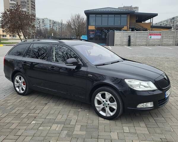 Чорний Шкода Октавія, об'ємом двигуна 1.8 л та пробігом 155 тис. км за 10500 $, фото 3 на Automoto.ua
