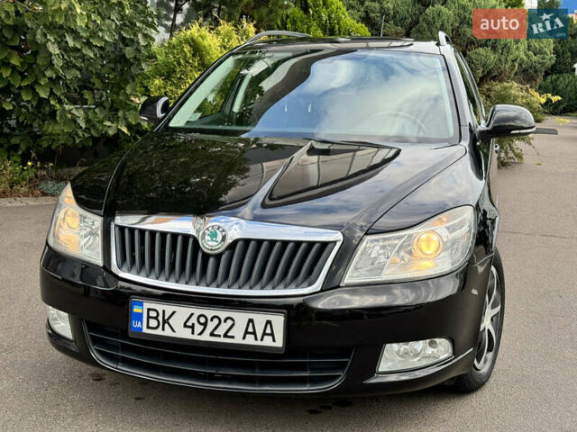Черный Шкода Октавия, объемом двигателя 1.6 л и пробегом 232 тыс. км за 8750 $, фото 2 на Automoto.ua