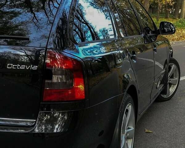 Черный Шкода Октавия, объемом двигателя 1.97 л и пробегом 272 тыс. км за 9999 $, фото 1 на Automoto.ua