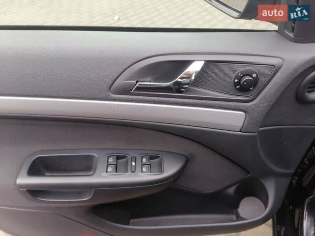 Чорний Шкода Октавія, об'ємом двигуна 1.2 л та пробігом 183 тис. км за 6300 $, фото 26 на Automoto.ua
