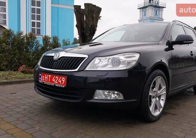 Чорний Шкода Октавія, об'ємом двигуна 1.6 л та пробігом 248 тис. км за 8500 $, фото 1 на Automoto.ua