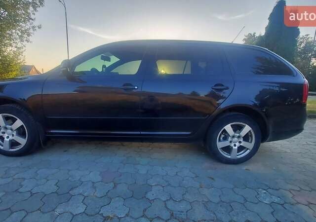 Чорний Шкода Октавія, об'ємом двигуна 1.6 л та пробігом 317 тис. км за 8104 $, фото 3 на Automoto.ua