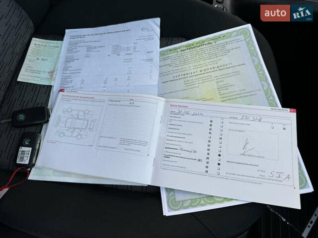 Черный Шкода Октавия, объемом двигателя 1.6 л и пробегом 243 тыс. км за 8350 $, фото 40 на Automoto.ua