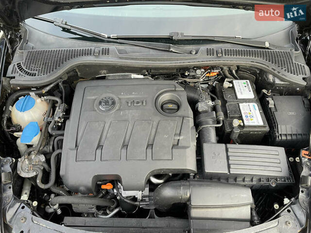 Чорний Шкода Октавія, об'ємом двигуна 1.6 л та пробігом 194 тис. км за 9399 $, фото 53 на Automoto.ua