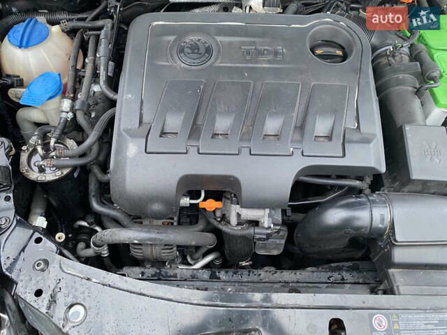 Черный Шкода Октавия, объемом двигателя 1.97 л и пробегом 260 тыс. км за 8500 $, фото 4 на Automoto.ua