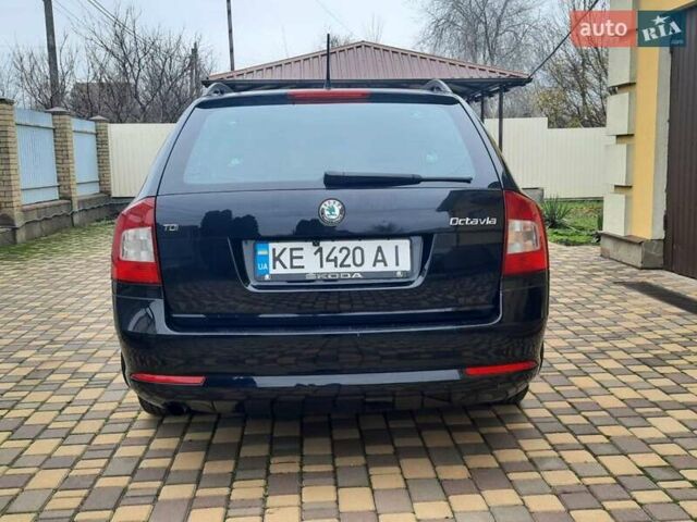 Черный Шкода Октавия, объемом двигателя 1.6 л и пробегом 201 тыс. км за 7300 $, фото 7 на Automoto.ua