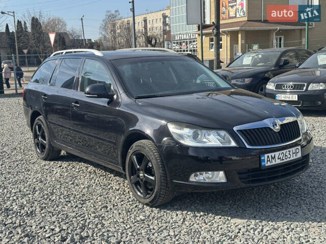 Черный Шкода Октавия, объемом двигателя 1.8 л и пробегом 248 тыс. км за 7999 $, фото 2 на Automoto.ua