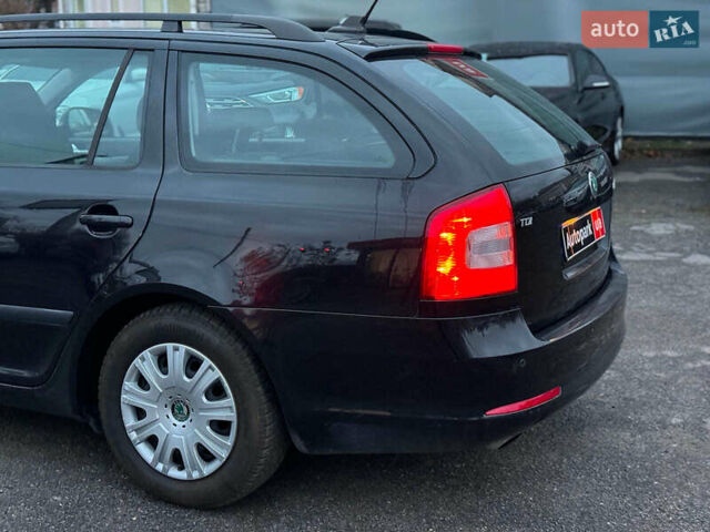 Чорний Шкода Октавія, об'ємом двигуна 1.6 л та пробігом 237 тис. км за 8190 $, фото 8 на Automoto.ua