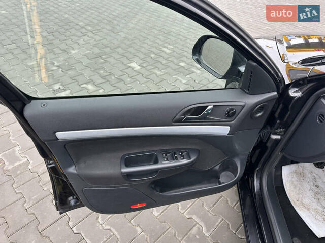 Черный Шкода Октавия, объемом двигателя 1.4 л и пробегом 260 тыс. км за 6800 $, фото 17 на Automoto.ua