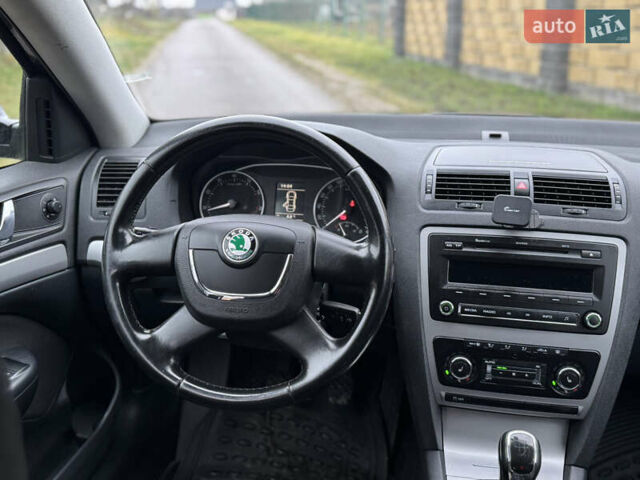 Чорний Шкода Октавія, об'ємом двигуна 1.8 л та пробігом 178 тис. км за 7999 $, фото 30 на Automoto.ua