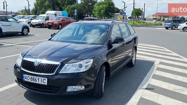 Черный Шкода Октавия, объемом двигателя 1.6 л и пробегом 276 тыс. км за 8100 $, фото 1 на Automoto.ua