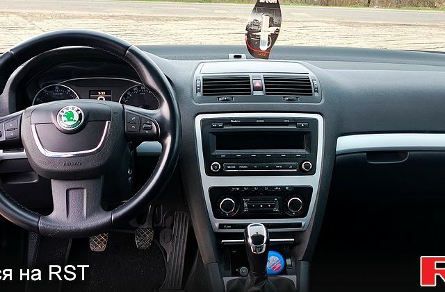 Чорний Шкода Октавія, об'ємом двигуна 14 л та пробігом 179 тис. км за 8300 $, фото 10 на Automoto.ua