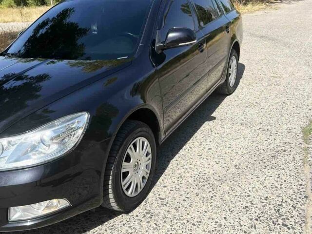 Черный Шкода Октавия, объемом двигателя 1.6 л и пробегом 365 тыс. км за 8800 $, фото 2 на Automoto.ua