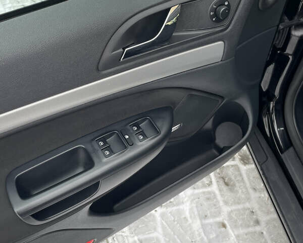 Чорний Шкода Октавія, об'ємом двигуна 1.4 л та пробігом 134 тис. км за 8600 $, фото 5 на Automoto.ua