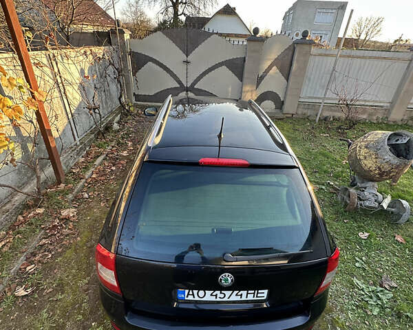 Черный Шкода Октавия, объемом двигателя 1.6 л и пробегом 200 тыс. км за 8800 $, фото 4 на Automoto.ua