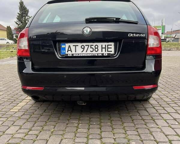 Черный Шкода Октавия, объемом двигателя 1.6 л и пробегом 286 тыс. км за 7200 $, фото 3 на Automoto.ua