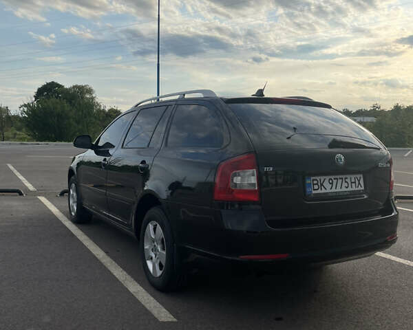 Чорний Шкода Октавія, об'ємом двигуна 1.6 л та пробігом 318 тис. км за 7200 $, фото 4 на Automoto.ua