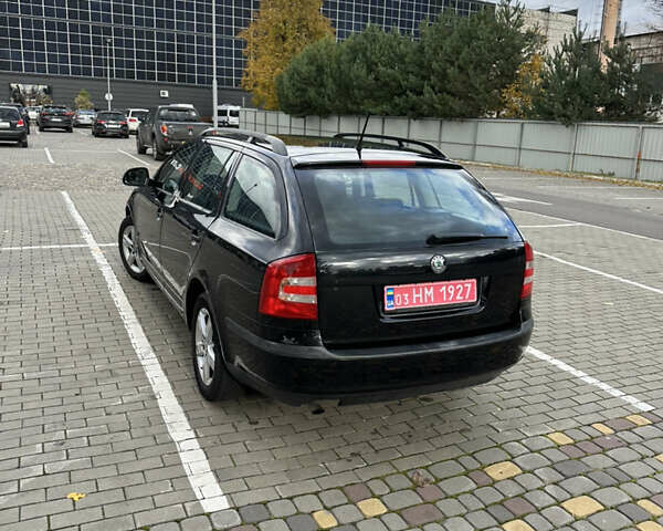 Шкода Октавия 2011 в Луцке на Automoto.ua Черный Шкода Октавия, объемом двигателя 1.6 л и пробегом 268 тыс. км за 6950 $, фото 7 на Automoto.ua