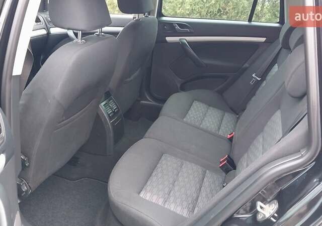 Чорний Шкода Октавія, об'ємом двигуна 1.6 л та пробігом 248 тис. км за 8500 $, фото 12 на Automoto.ua