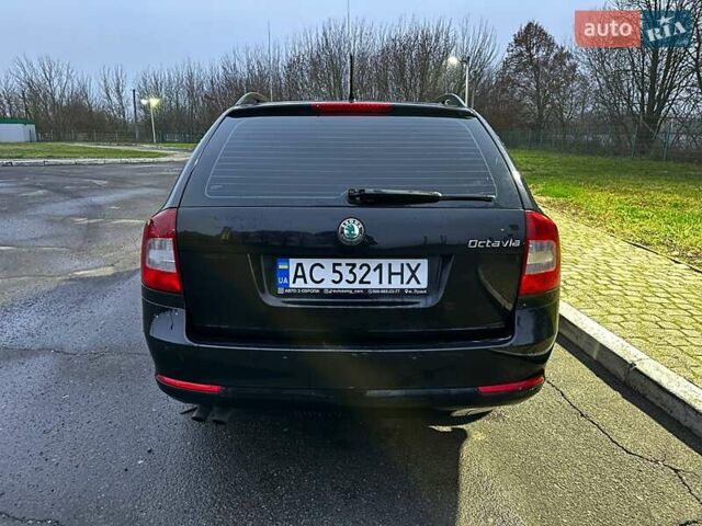 Черный Шкода Октавия, объемом двигателя 1.8 л и пробегом 232 тыс. км за 9900 $, фото 10 на Automoto.ua