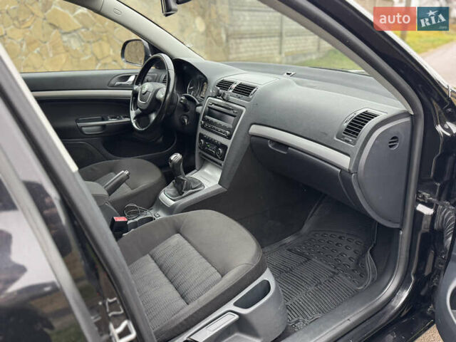 Чорний Шкода Октавія, об'ємом двигуна 1.8 л та пробігом 178 тис. км за 7999 $, фото 35 на Automoto.ua