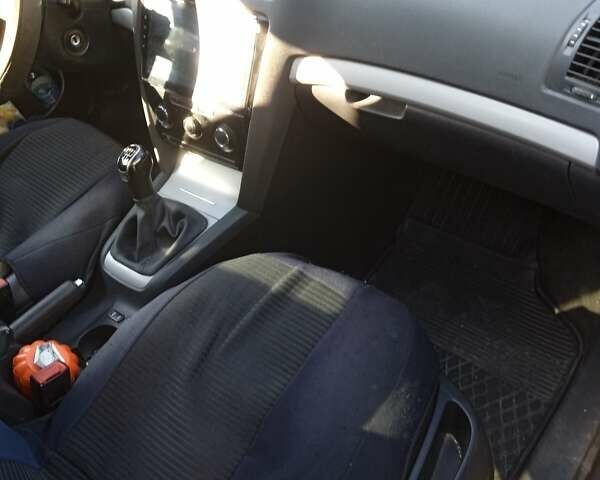 Черный Шкода Октавия, объемом двигателя 1.6 л и пробегом 278 тыс. км за 6300 $, фото 9 на Automoto.ua