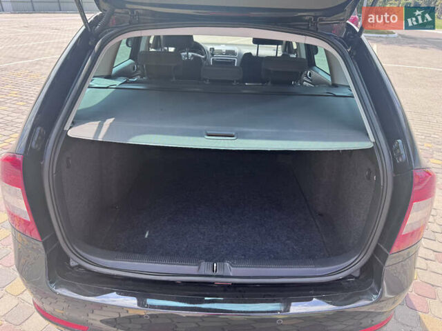 Черный Шкода Октавия, объемом двигателя 1.6 л и пробегом 274 тыс. км за 7999 $, фото 21 на Automoto.ua