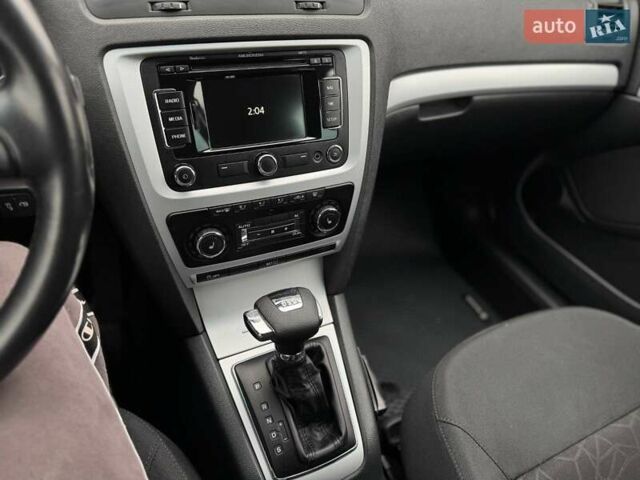 Чорний Шкода Октавія, об'ємом двигуна 1.6 л та пробігом 279 тис. км за 8850 $, фото 2 на Automoto.ua