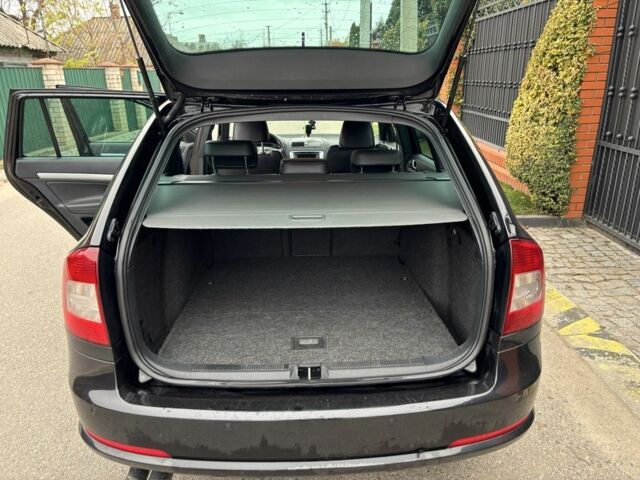 Черный Шкода Октавия, объемом двигателя 2 л и пробегом 260 тыс. км за 8700 $, фото 13 на Automoto.ua