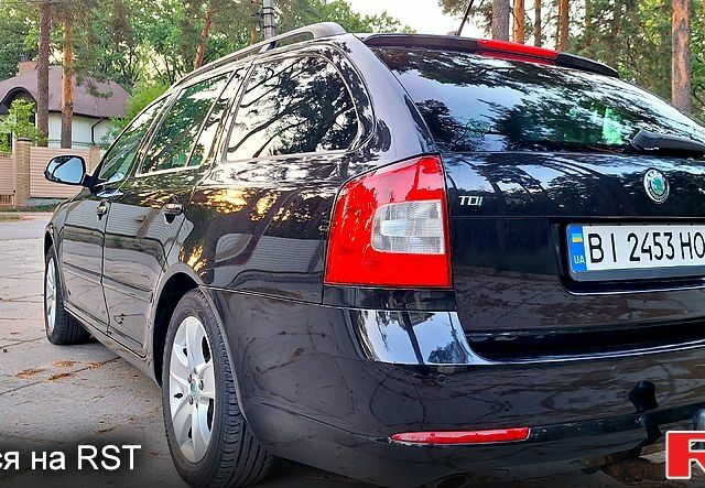 Шкода Октавия 2011 в Полтаве на Automoto.ua Черный Шкода Октавия, объемом двигателя 1.6 л и пробегом 241 тыс. км за 8700 $, фото 4 на Automoto.ua