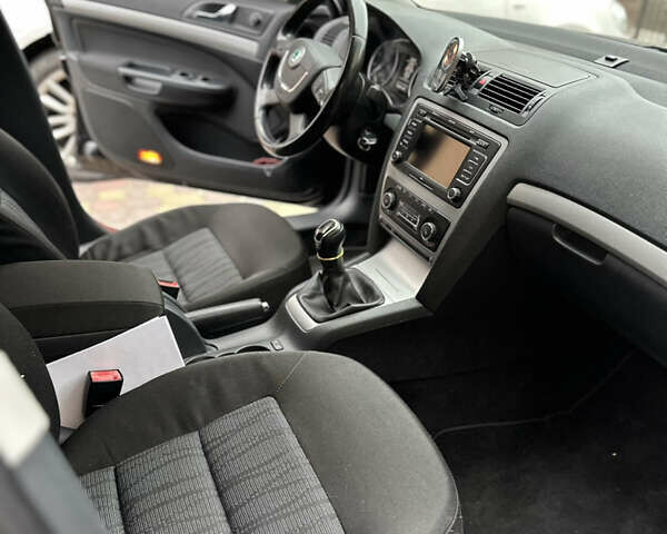 Шкода Октавия 2011 в Луцке на Automoto.ua Черный Шкода Октавия, объемом двигателя 1.8 л и пробегом 172 тыс. км за 7900 $, фото 10 на Automoto.ua