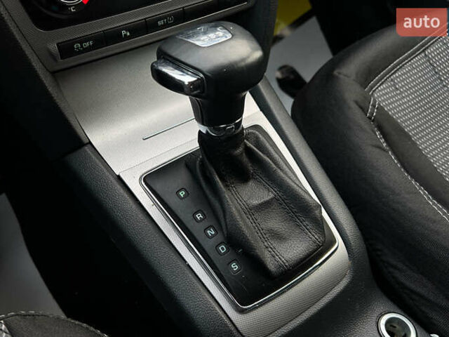 Черный Шкода Октавия, объемом двигателя 1.2 л и пробегом 239 тыс. км за 6999 $, фото 16 на Automoto.ua