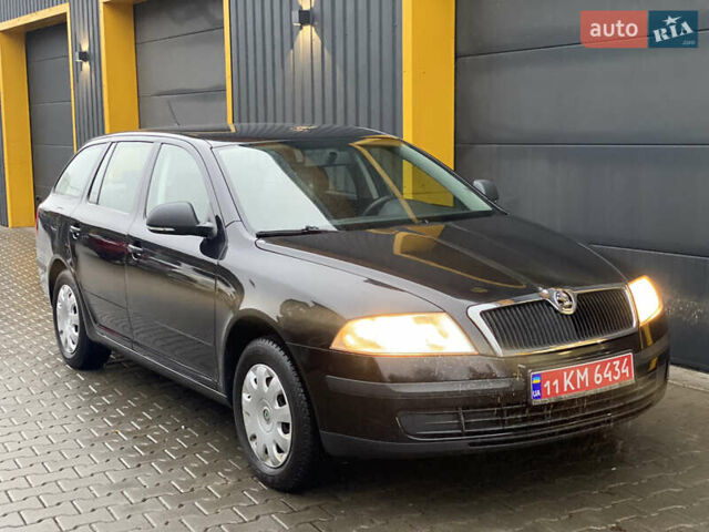 Черный Шкода Октавия, объемом двигателя 1.6 л и пробегом 198 тыс. км за 6999 $, фото 38 на Automoto.ua