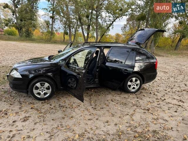 Шкода Октавия 2011 в Полтаве на Automoto.ua Черный Шкода Октавия, объемом двигателя 1.6 л и пробегом 220 тыс. км за 7600 $, фото 81 на Automoto.ua