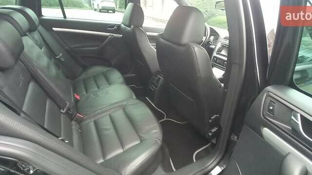Черный Шкода Октавия, объемом двигателя 2 л и пробегом 267 тыс. км за 11300 $, фото 7 на Automoto.ua