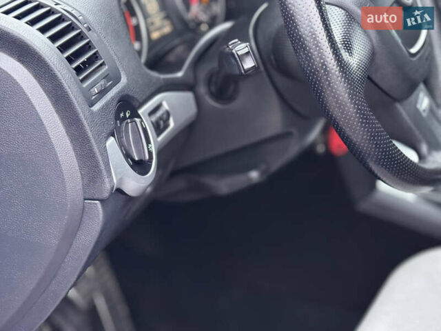 Черный Шкода Октавия, объемом двигателя 1.98 л и пробегом 188 тыс. км за 8700 $, фото 34 на Automoto.ua