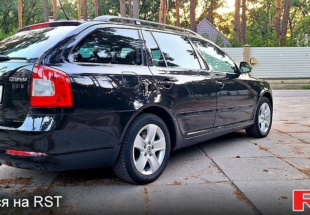 Шкода Октавия 2011 в Полтаве на Automoto.ua Черный Шкода Октавия, объемом двигателя 1.6 л и пробегом 241 тыс. км за 8700 $, фото 3 на Automoto.ua