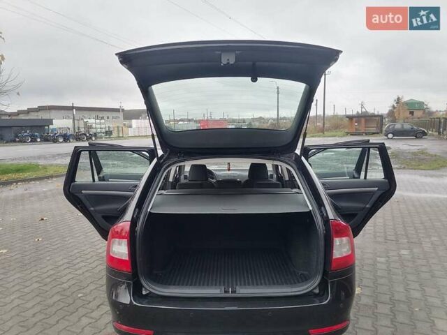Чорний Шкода Октавія, об'ємом двигуна 1.2 л та пробігом 183 тис. км за 6300 $, фото 17 на Automoto.ua