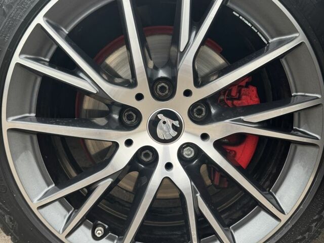 Черный Шкода Октавия, объемом двигателя 2 л и пробегом 305 тыс. км за 8800 $, фото 4 на Automoto.ua