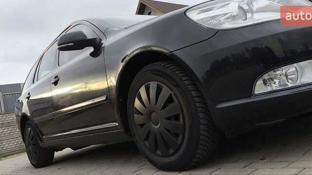 Черный Шкода Октавия, объемом двигателя 1.4 л и пробегом 197 тыс. км за 6999 $, фото 2 на Automoto.ua