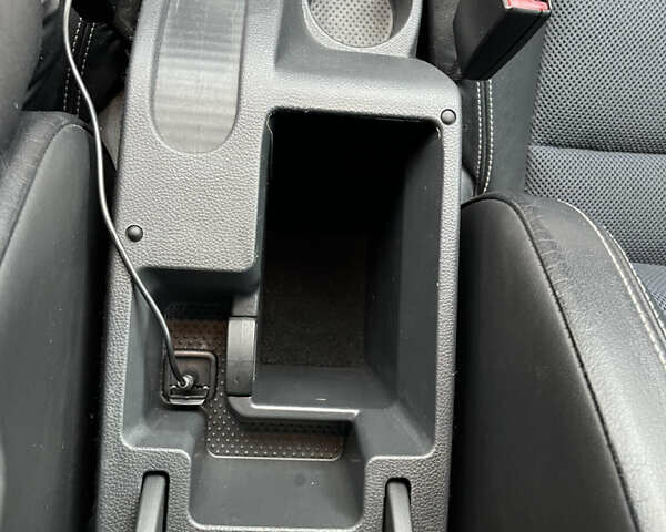 Шкода Октавия 2011 в Ровно на Automoto.ua Черный Шкода Октавия, объемом двигателя 1.97 л и пробегом 278 тыс. км за 9900 $, фото 42 на Automoto.ua