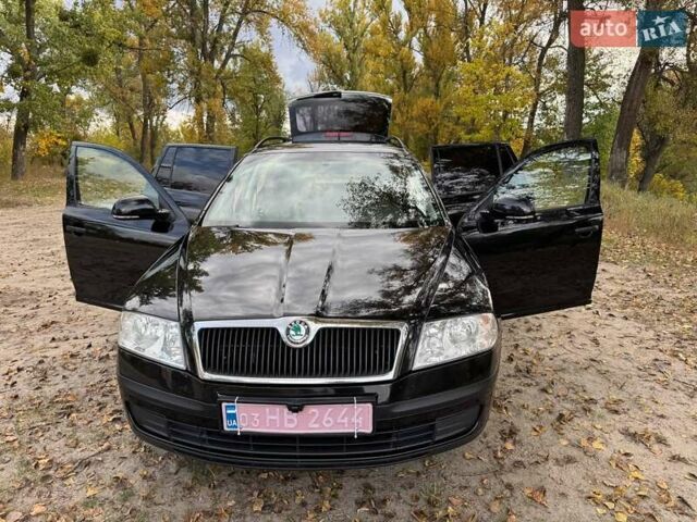 Шкода Октавия 2011 в Полтаве на Automoto.ua Черный Шкода Октавия, объемом двигателя 1.6 л и пробегом 220 тыс. км за 7600 $, фото 68 на Automoto.ua