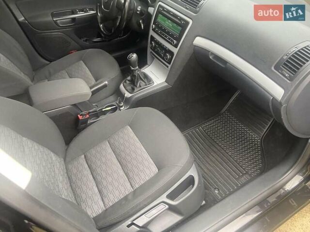 Черный Шкода Октавия, объемом двигателя 1.8 л и пробегом 183 тыс. км за 8500 $, фото 18 на Automoto.ua